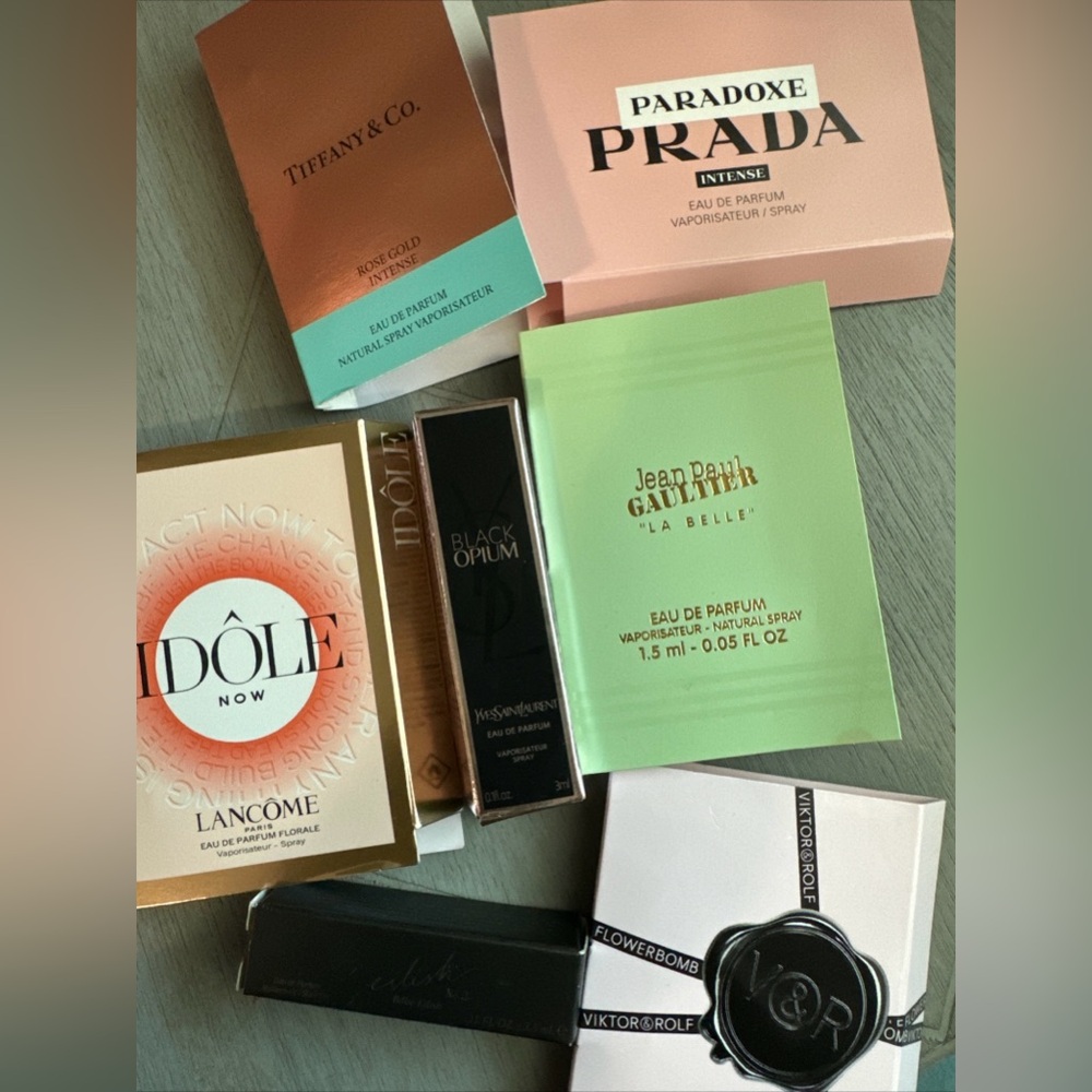 Perfume samples lot for women (7)